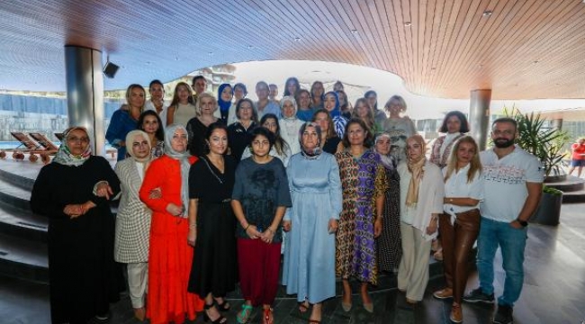 Mozaikten Kalplere Folkart Narlıdere'de