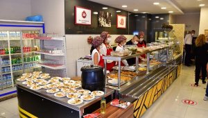 Narlıdere'de vatandaşa ucuz yemek, kadına istihdam sağlanıyor