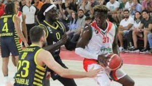 Pınar Karşıyaka, Avrupa'da seyircisiz