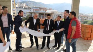 Şehzadeler Belediye Başkanı Çelik, proje inşaatlarını inceledi