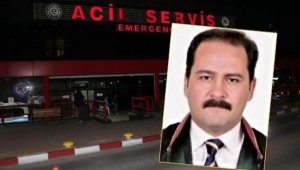 Sokakta tartıştığı avukatı defalarca bıçakladı