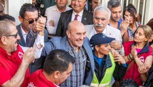 Soyer'e belediye önünde işçi desteği