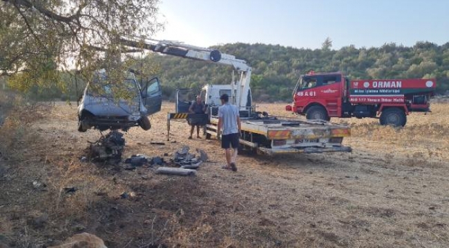 Tarlaya uçan otomobilin sürücüsü öldü