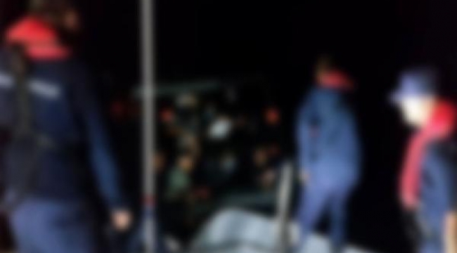 Türk kara sularına itilen 15 göçmenden vücuduna elektrik verilen kişi öldü