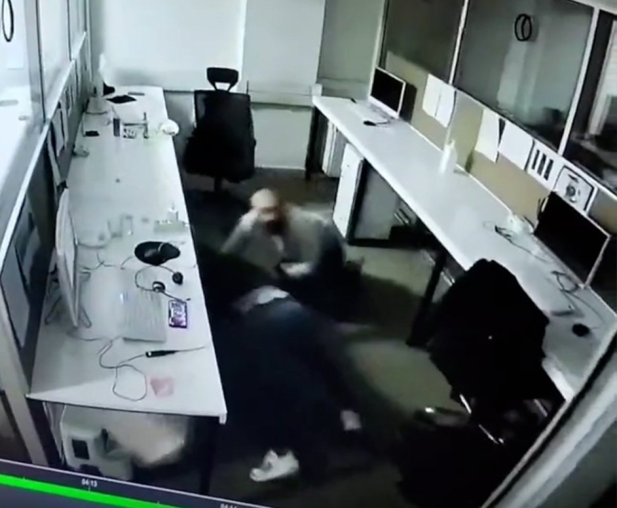 5.9 büyüklüğündeki deprem paniği