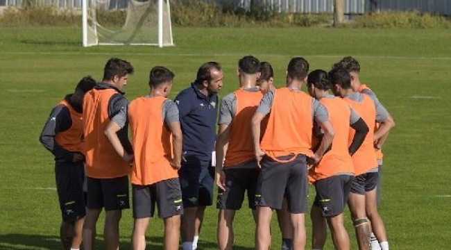 Akhisarspor karıştı! Futbolculara yemek verilmedi