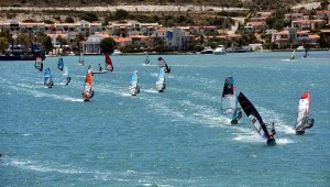 Alaçatı rüzgarı dünyayı birleştirecek