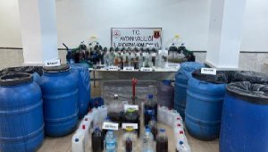 Aydın'da 2,3 ton sahte içki ele geçirildi; 5 gözaltı