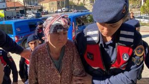 Babasını öldürmek suçundan tutuklandı