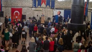 Başkan Soyer öğretmenlerle buluştu: Eğitimde örnek olmalıyız