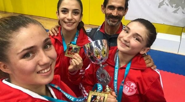 Bayraklı'da yetişen kadın sporcular şimdi 'usta öğretici' oldu