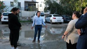 Bodrum'da su borularının patladığı sokaklarda yenileme