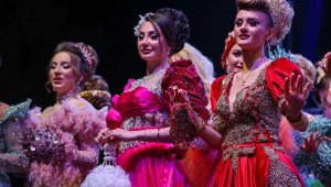 Buca'da Balkan Festivali coşkusu! Atatürk'ün mirası yaşatılıyor