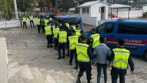 Fethiye'de 10 göçmen kaçakçısı tutuklandı