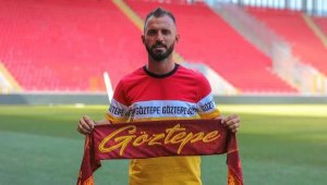 Göztepe'de Emre Çolak gitti