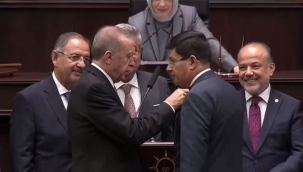 İYİ Partili Belediye Başkanı ile CHP'li İl Başkan Yardımcısı AK Parti'ye katıldı