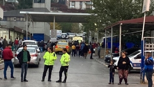 İzmir'de çocuklar tartıştı, aileleri çatıştı!