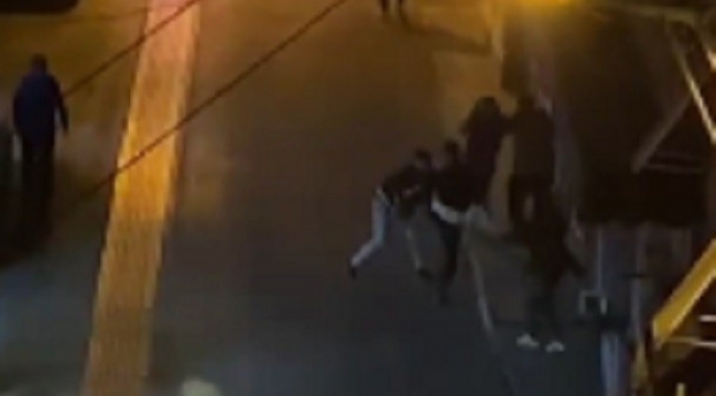 İzmir'de dehşet anları! Böyle bıçakladı