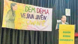 İzmir'de tepki çeken fotoğraf!