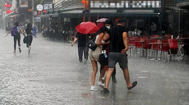 İzmir için kuvvetli sağanak yağmur için uyar