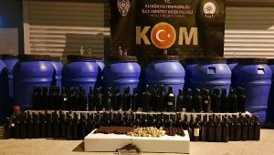 İzmir'de 4 ton sahte şarap ele geçirildi
