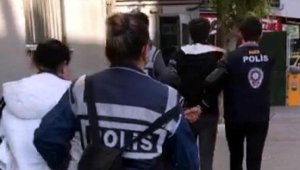 İzmir'de, internette ürün ilanıyla 'kaparo' dolandırıcılığına 2 tutuklama