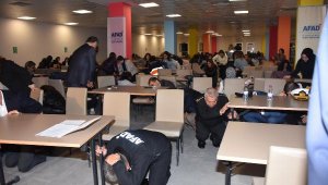 İzmir'de öğrenci yurdunda 'deprem' tatbikatı