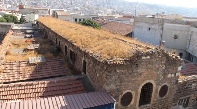 İzmir'deki tarihi hanın restorasyonu için yıllar sonra ilk adım