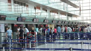 İzmir'in hava trafiğinde 'dış hat' hareketliliği