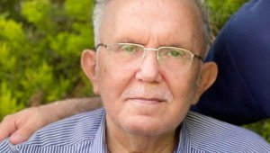 Kalbine yenilen doktor için hastanede tören