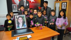 Kalbine yenilen Elif öğretmen anıldı