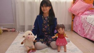 Kanseri 3 kez yenmeyi başardı, umut oluyor