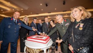 KKTC'nin 39'uncu kuruluş yıl dönümü İzmir'de resepsiyonla kutlandı