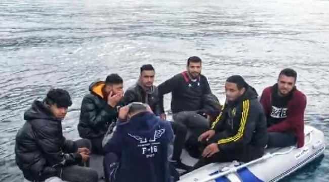 Kuşadası açıklarında geri itilen 21 kaçak göçmen kurtarıldı
