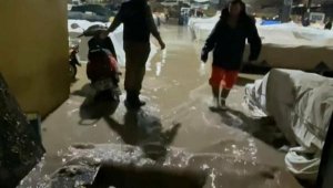 Milas'ta semt pazarı sular altında