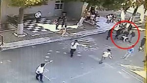 Öğretmenleri 'Heimlich manevrası' ile kurtardı