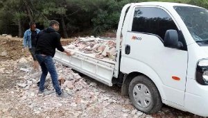 Ormana döktükleri molozlar geri toplatıldı