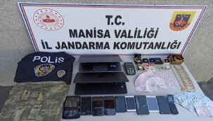Polis kıyafetiyle milyonluk vurgun