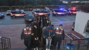 Sahte rezervasyonla 12 milyonluk vurgun yapan 25 şüpheli adliyede