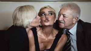 Şarkıcı Sıla'nın babası hayatını kaybetti