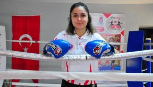 Şiddetten korunmak için başladığı sporda milli takıma yükseldi