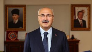 Vali Köşger: İzmir'de başvuru yapan öğrencilerin tamamı yurtlara yerleştirildi