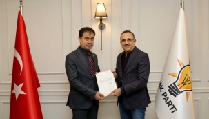 AK Parti Torbalı'da istifa eden başkanın yerine Metin Yüğrük atandı
