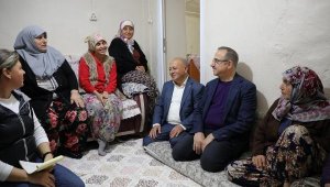 AK Parti'den İzmir'in 30 ilçesinde eş zamanlı ziyaret! Her eve gidiliyor