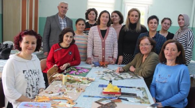 Alaşehir'de halk eğitim merkezi ile farklı alanlarda 200 kurs açıldı