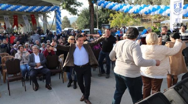 Bodrum'da kapalı pazar yeri ve sosyal etkinlik alanı zeybekle açıldı