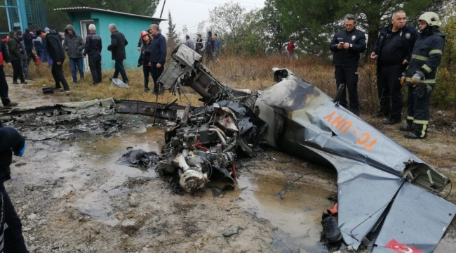 Bursa'da eğitim uçağı düştü: 2 kişi öldü