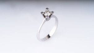 Büyüleyici pırlanta yüzük modelleri Lova'da