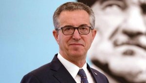 Cumhurbaşkanına hakaretten yargılanan Başkan Arda mazeret bildirdi; karar çıkmadı