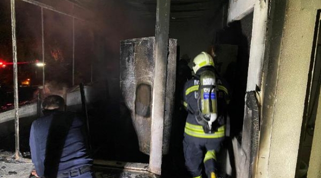 Evde elektrikli ısıtıcıdan çıkan yangında 2 kişi yaralandı